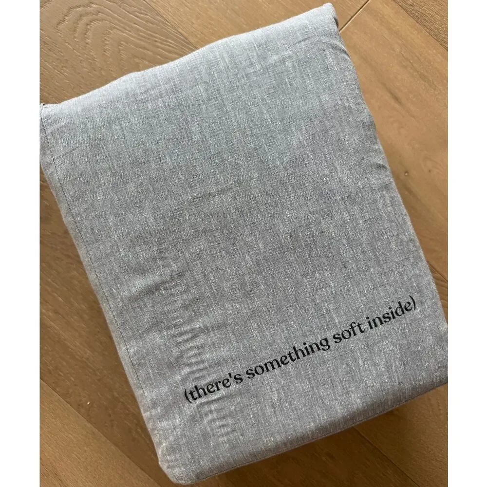 Sunday Citizen Linen Lyocell Sheet Set - Light Gray with Brown Buttons